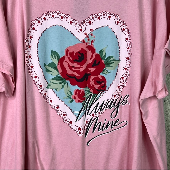 Torrid Size 4(4X)(26) Crewneck Short Sleeve Relaxed Sleep T-Shirt Heart Graphic - Picture 4 of 8